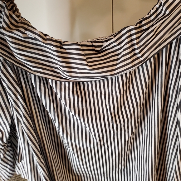 Top - Picture 3 of 4